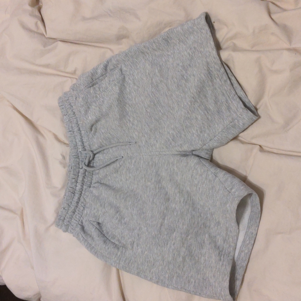 H&M men's soft shorts, small